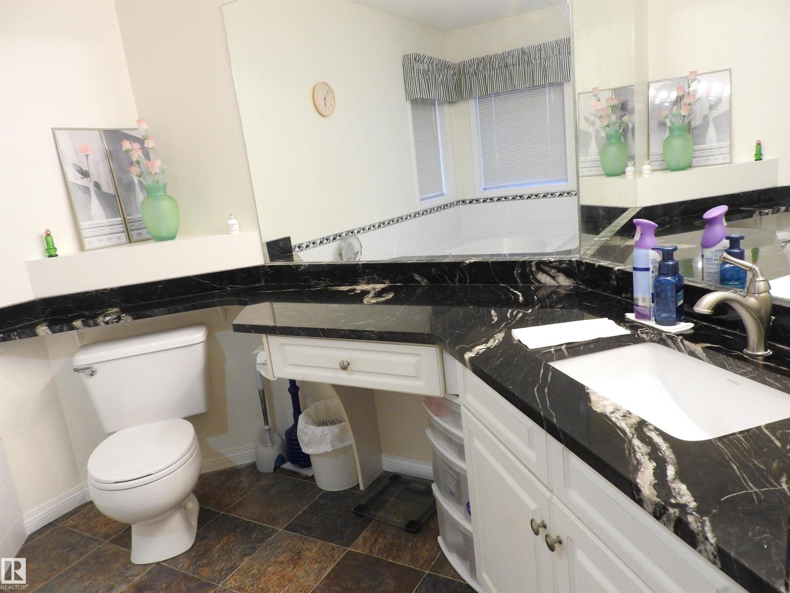 1171 Carter Crest Rd Nw, Edmonton, Alberta  T6R 2L8 - Photo 22 - E4464691