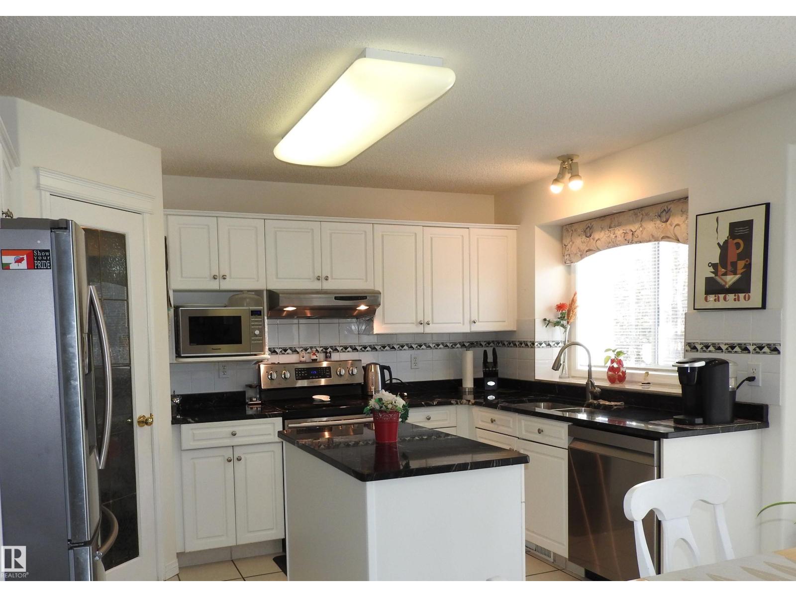 1171 Carter Crest Rd Nw, Edmonton, Alberta  T6R 2L8 - Photo 3 - E4464691