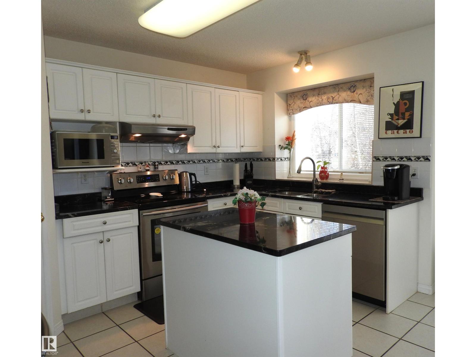 1171 Carter Crest Rd Nw, Edmonton, Alberta  T6R 2L8 - Photo 5 - E4464691