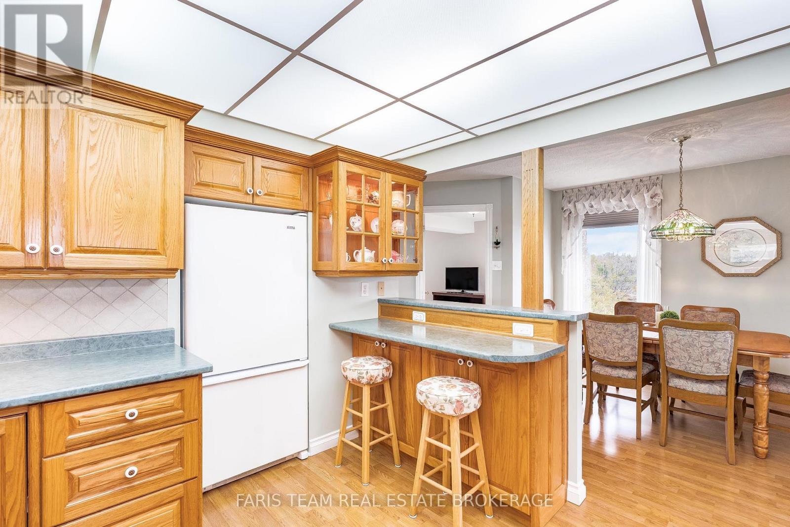 707 - 181 Collier Street, Barrie, Ontario  L4M 5L6 - Photo 12 - S12498770