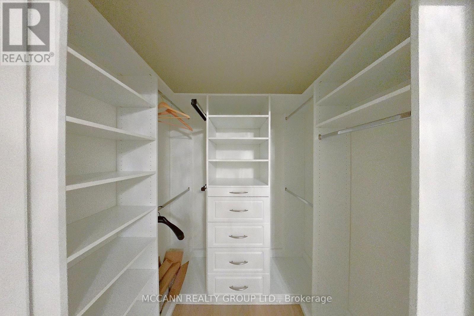 217 Pearson Avenue, Toronto, Ontario  M6R 1G6 - Photo 23 - W12533668