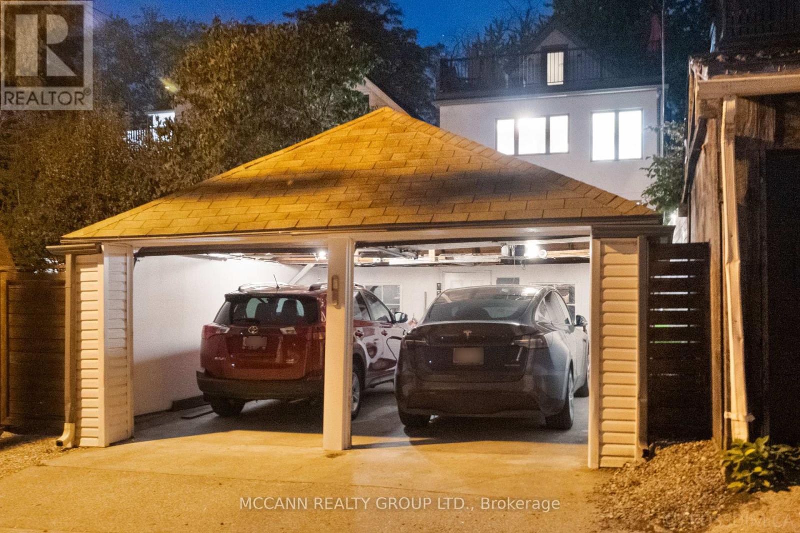 217 Pearson Avenue, Toronto, Ontario  M6R 1G6 - Photo 48 - W12533668