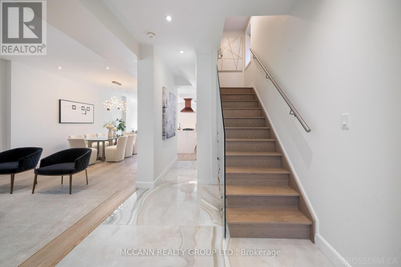 217 Pearson Avenue, Toronto, Ontario  M6R 1G6 - Photo 4 - W12533668