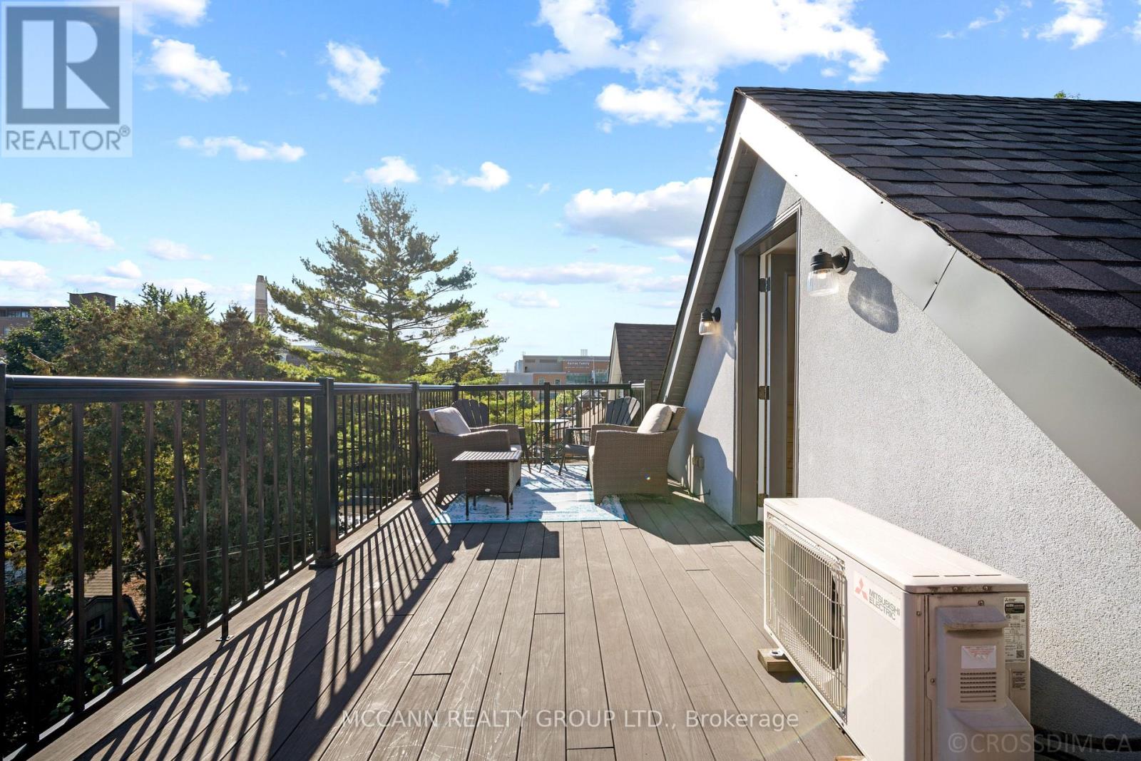 217 Pearson Avenue, Toronto, Ontario  M6R 1G6 - Photo 31 - W12533668