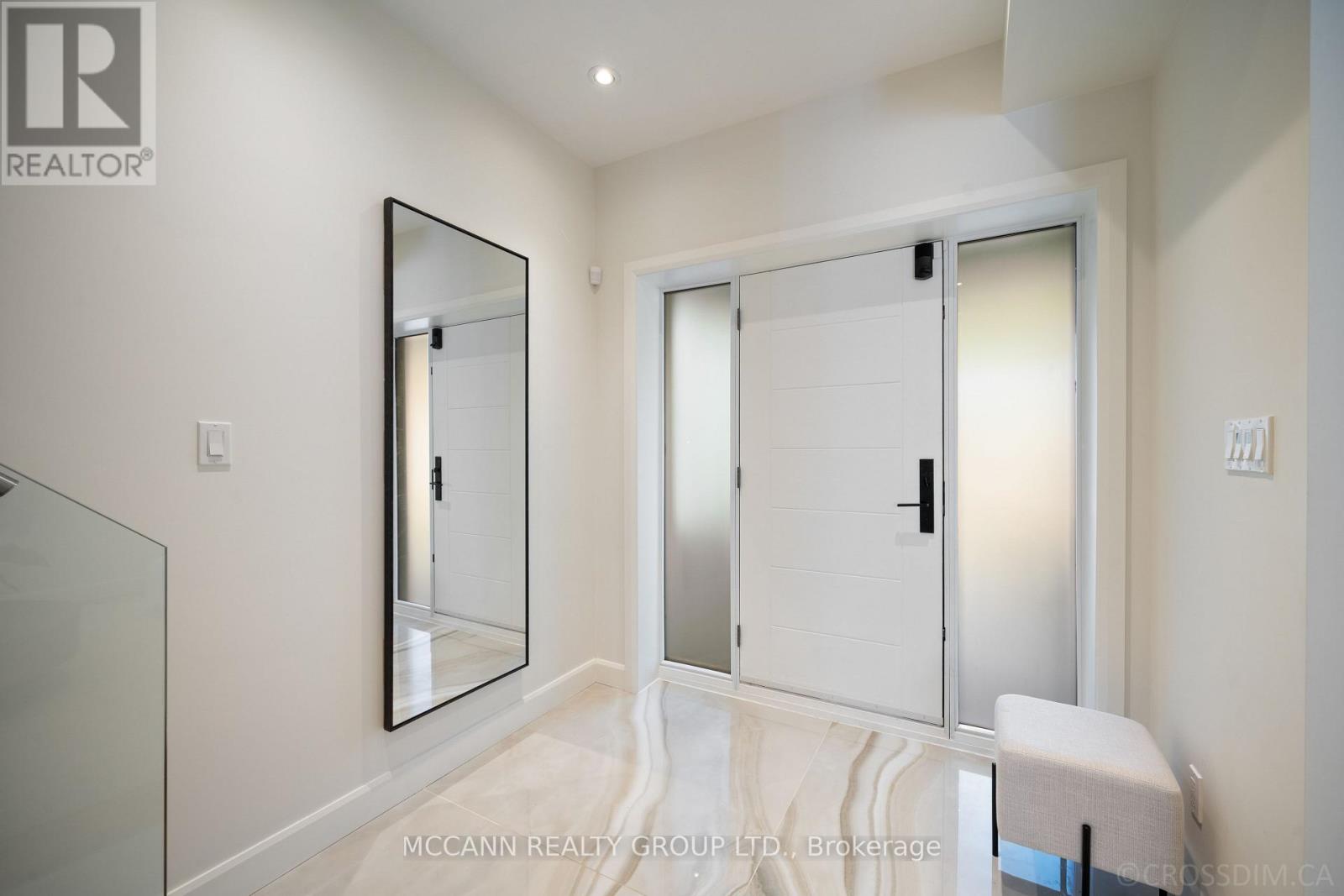 217 Pearson Avenue, Toronto, Ontario  M6R 1G6 - Photo 5 - W12533668