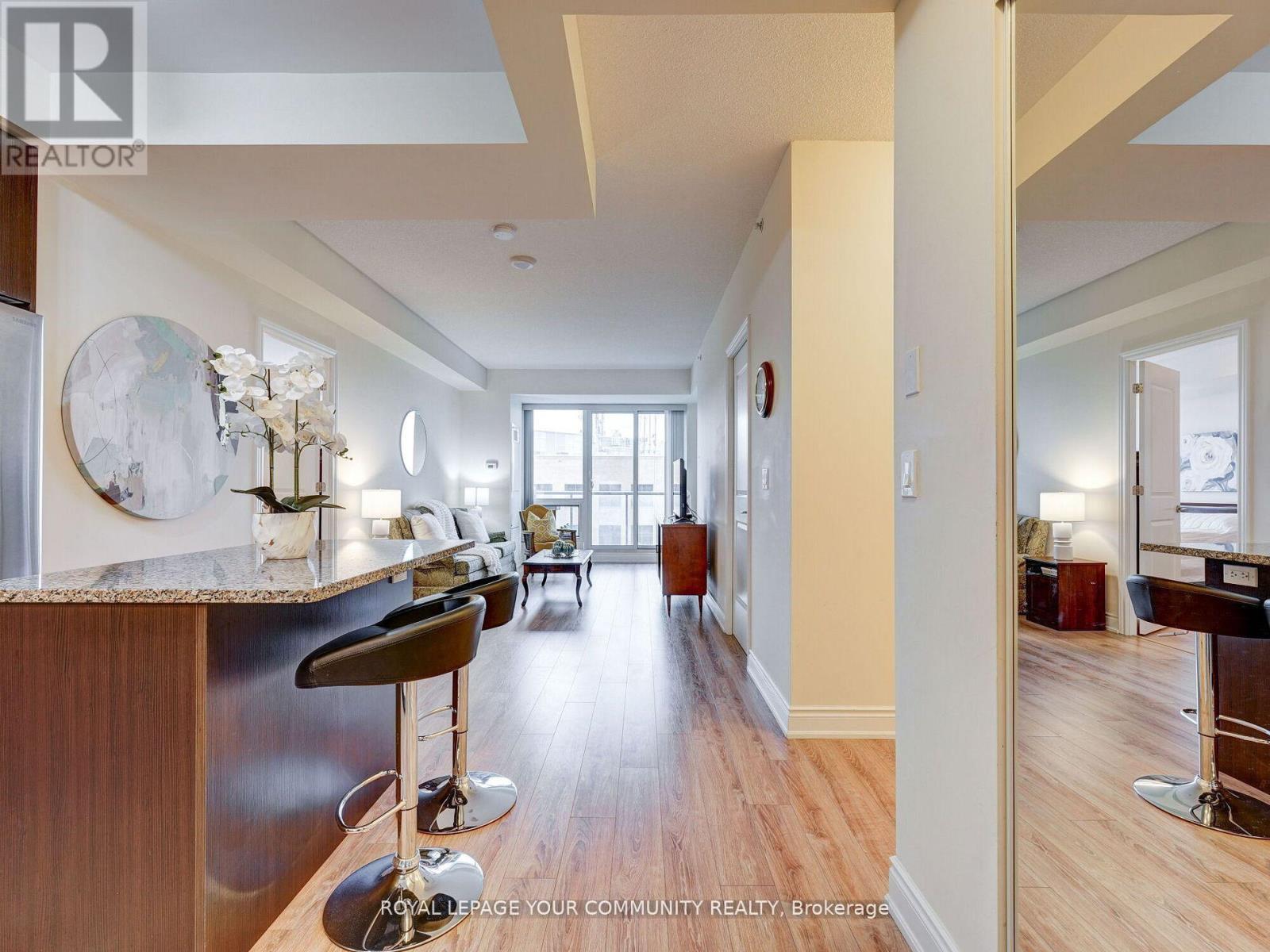 610 - 9088 Yonge Street, Richmond Hill, Ontario  L4C 6Z9 - Photo 3 - N12533698