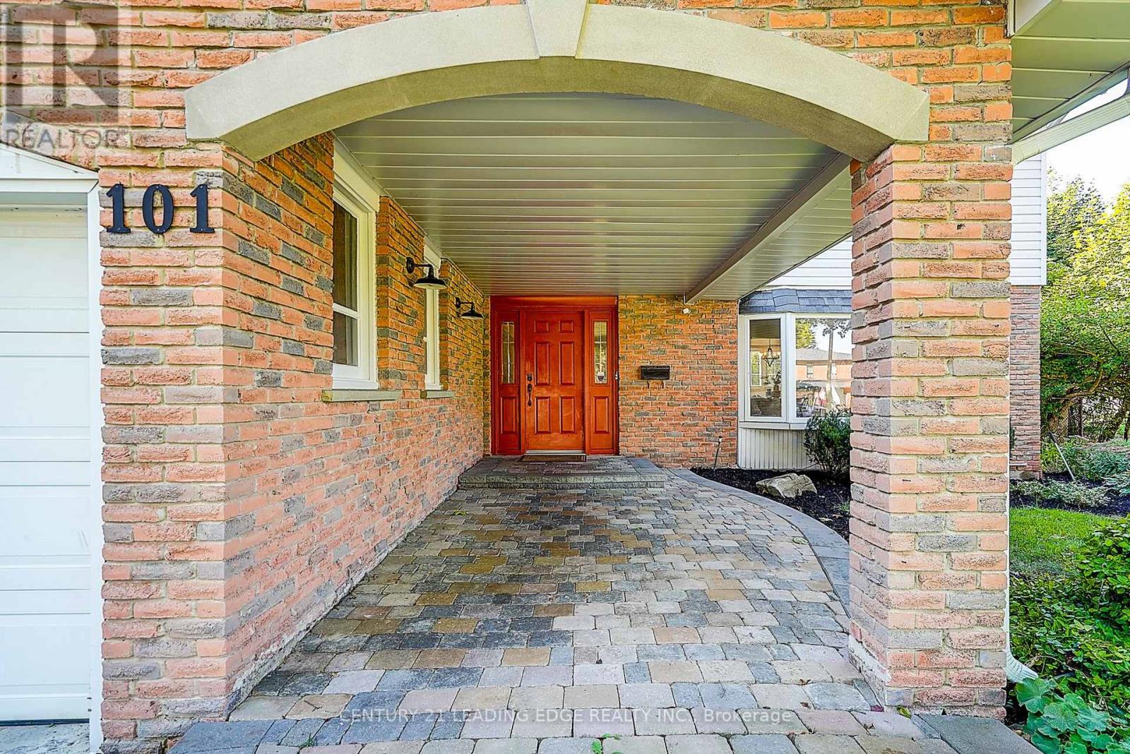 101 Ramona Boulevard, Markham, Ontario  L3P 2K6 - Photo 5 - N12533704