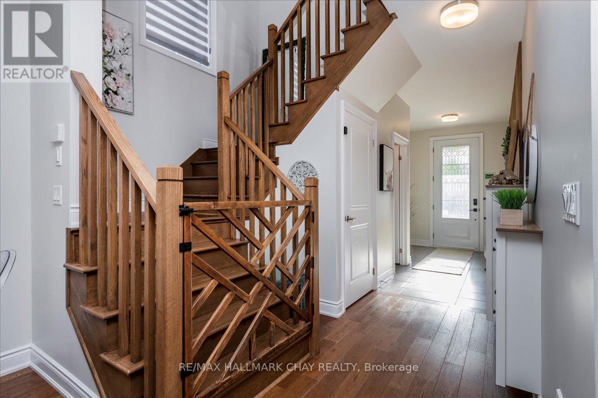 2127 Wilson Street, Innisfil, Ontario  L9S 0N8 - Photo 15 - N12533736