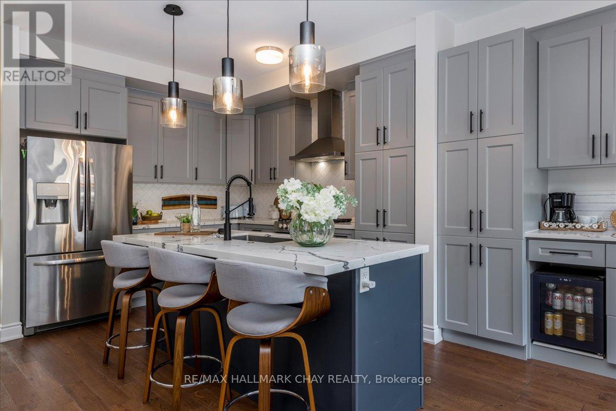 2127 Wilson Street, Innisfil, Ontario  L9S 0N8 - Photo 6 - N12533736