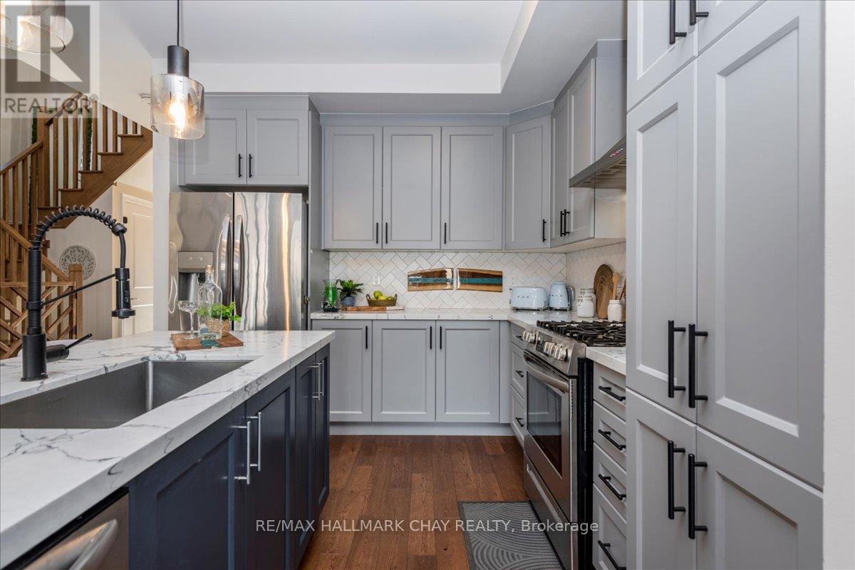 2127 Wilson Street, Innisfil, Ontario  L9S 0N8 - Photo 8 - N12533736