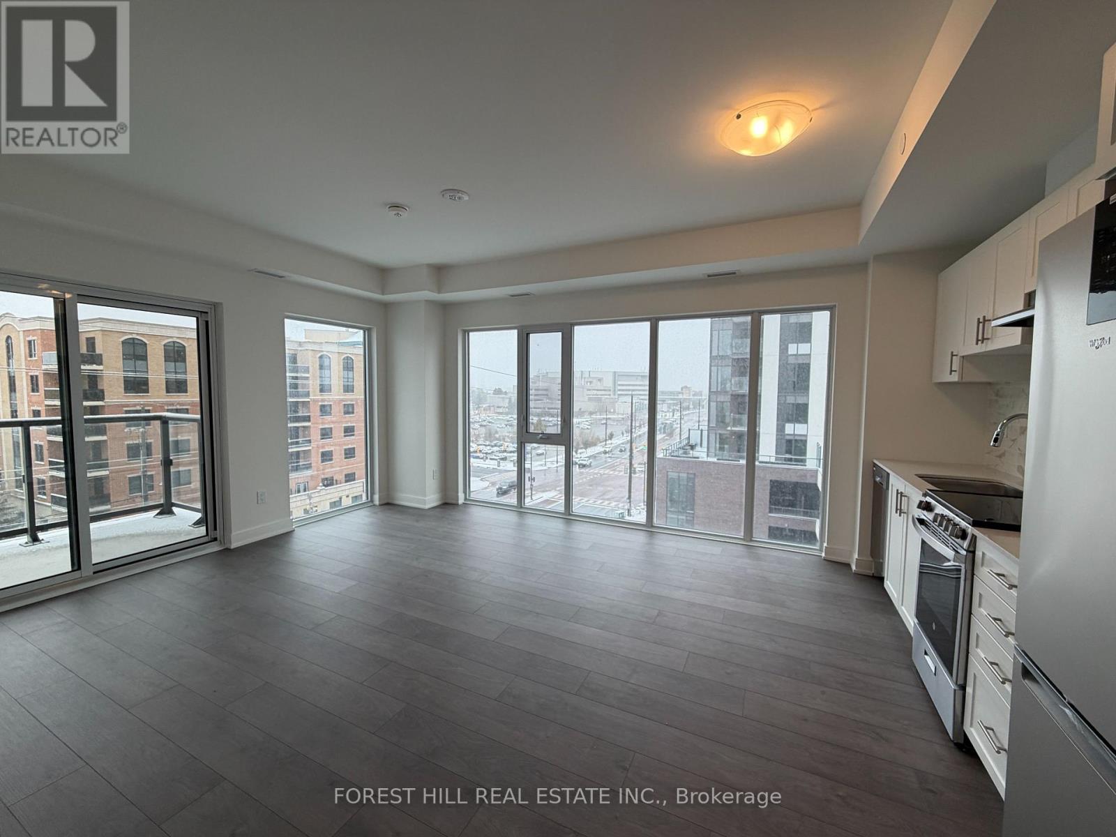 508 - 715 DAVIS DRIVE, Newmarket, Ontario