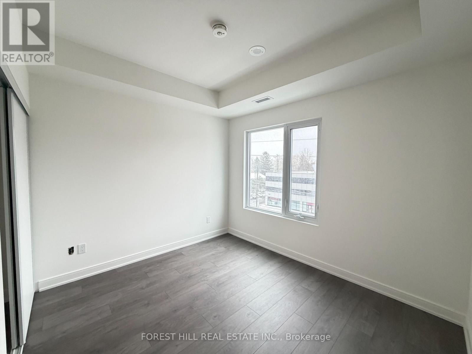 508 - 715 Davis Drive, Newmarket, Ontario  L3Y 2R3 - Photo 10 - N12533778