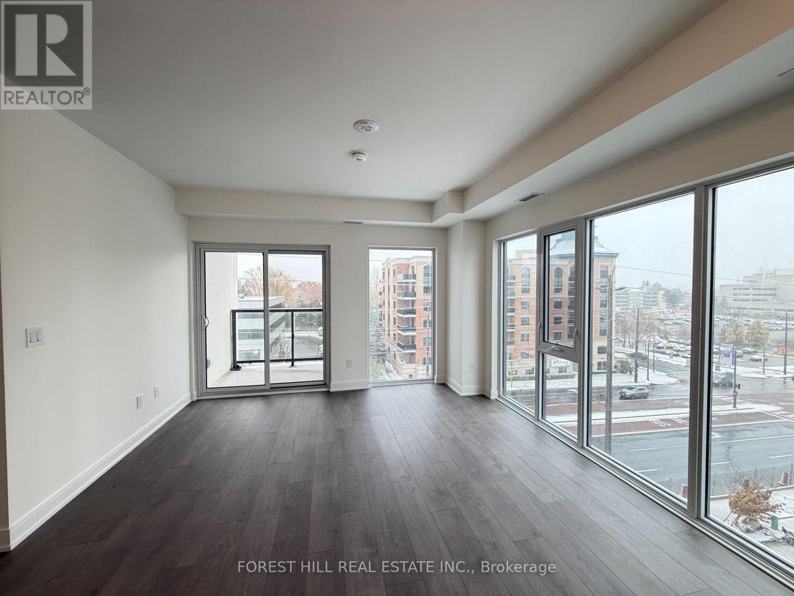 508 - 715 Davis Drive, Newmarket, Ontario  L3Y 2R3 - Photo 2 - N12533778