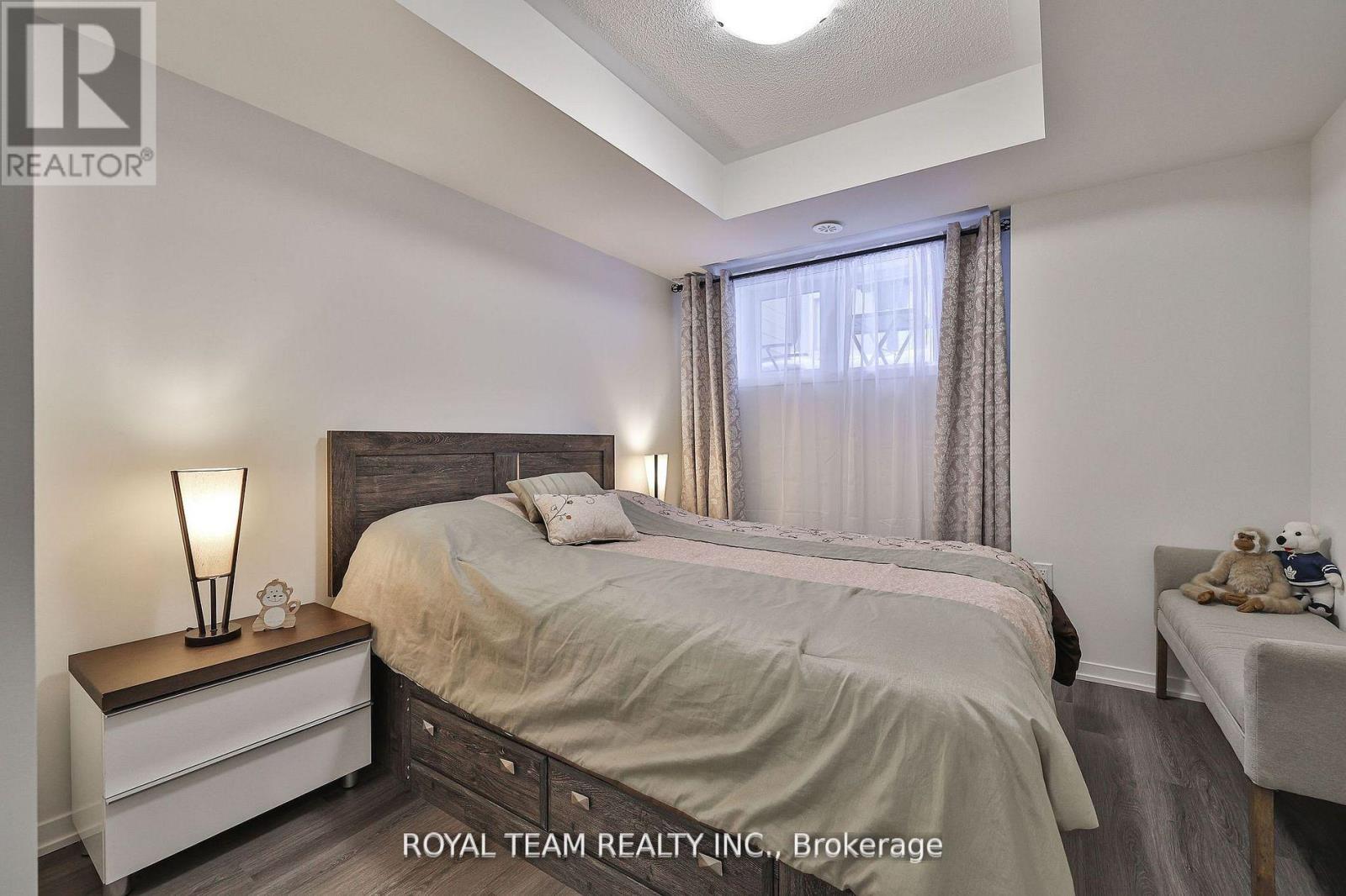 224 - 131 Honeycrisp Crescent, Vaughan, Ontario  L4K 0N7 - Photo 14 - N12533826