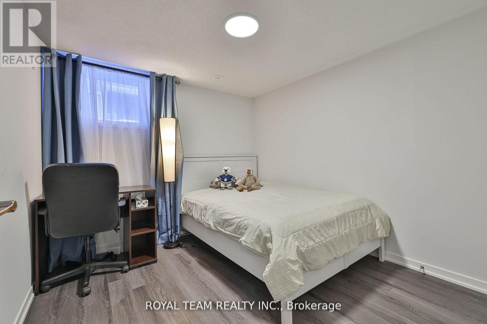 224 - 131 Honeycrisp Crescent, Vaughan, Ontario  L4K 0N7 - Photo 17 - N12533826