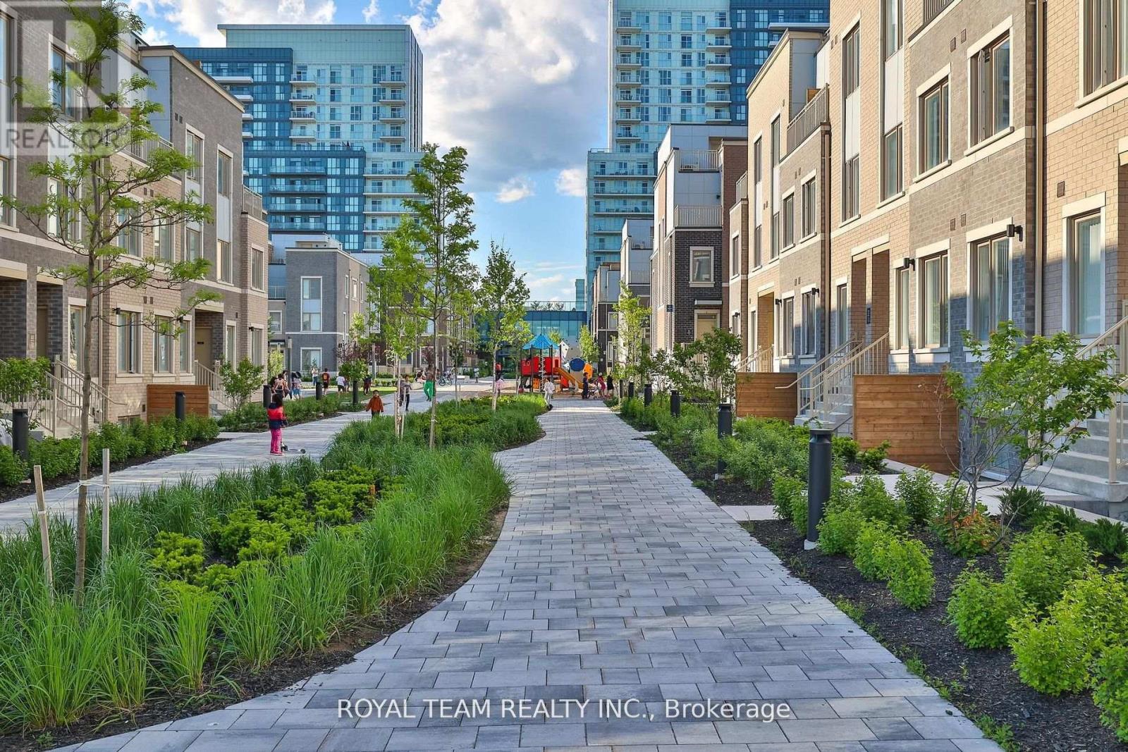 224 - 131 Honeycrisp Crescent, Vaughan, Ontario  L4K 0N7 - Photo 20 - N12533826