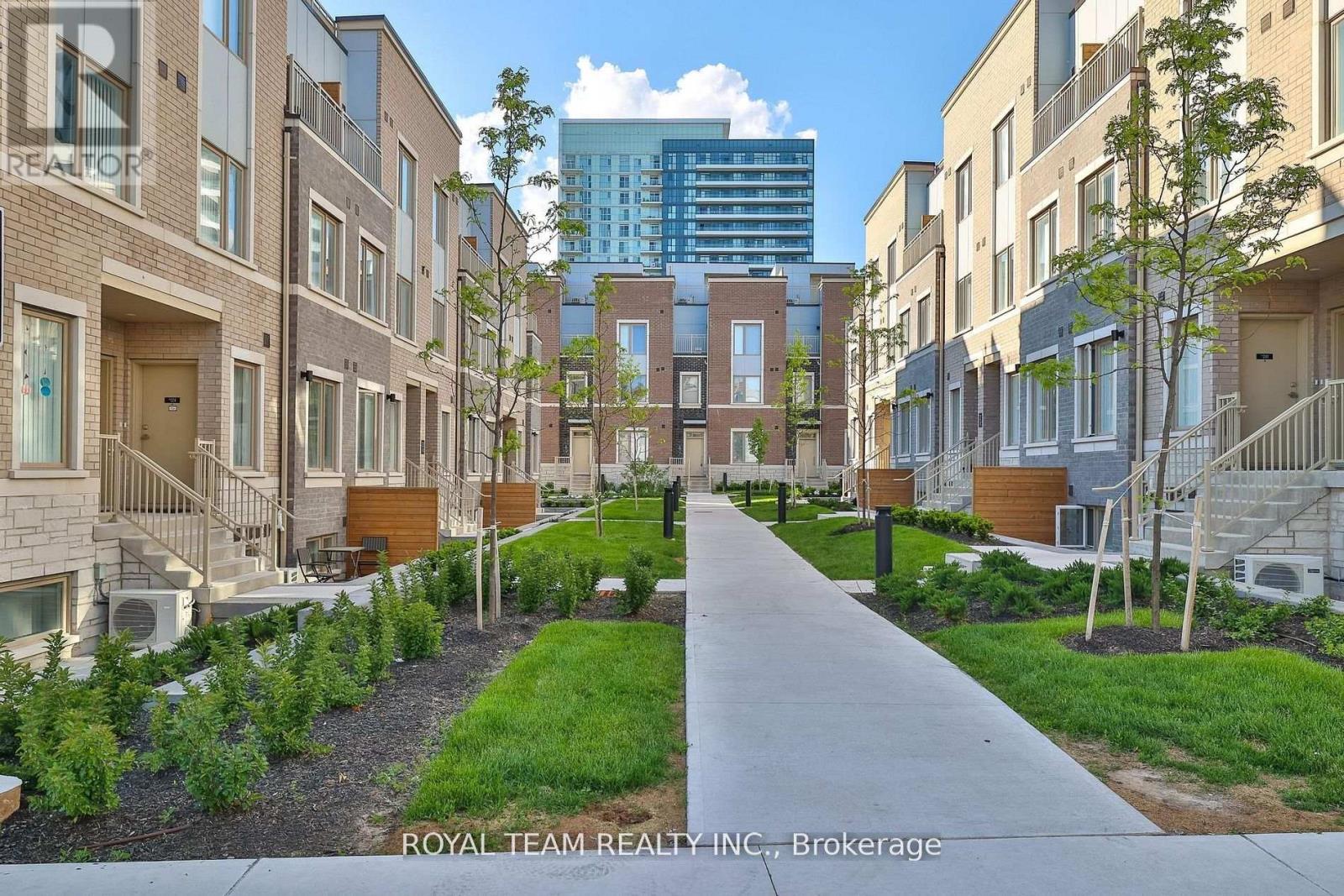 224 - 131 Honeycrisp Crescent, Vaughan, Ontario  L4K 0N7 - Photo 21 - N12533826