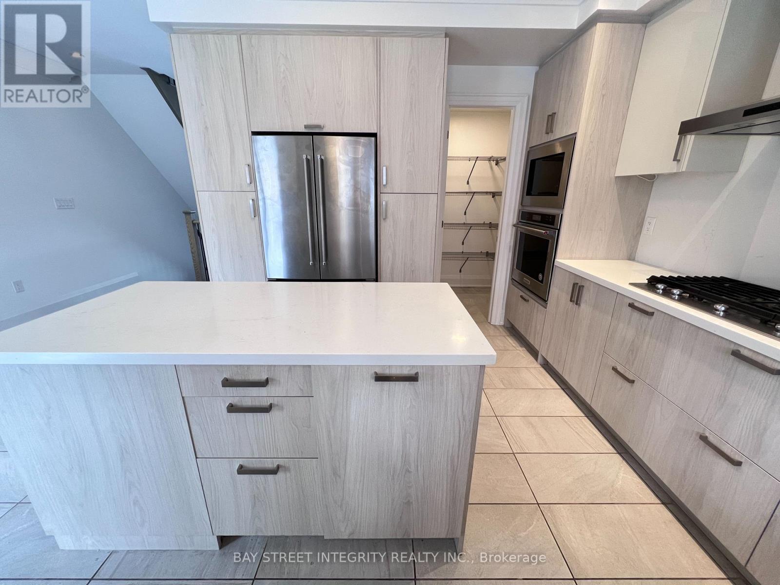 40 Active Road, Markham, Ontario  L3T 0G2 - Photo 6 - N12533850