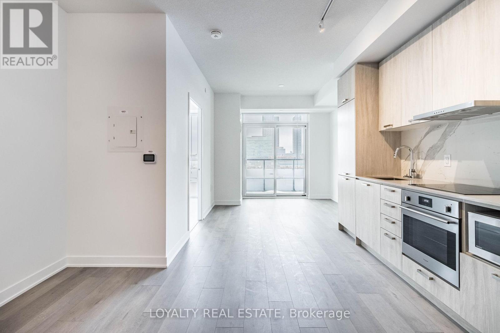 621 - 38 Honeycrisp Crescent, Vaughan, Ontario  L4K 0M8 - Photo 19 - N12533854