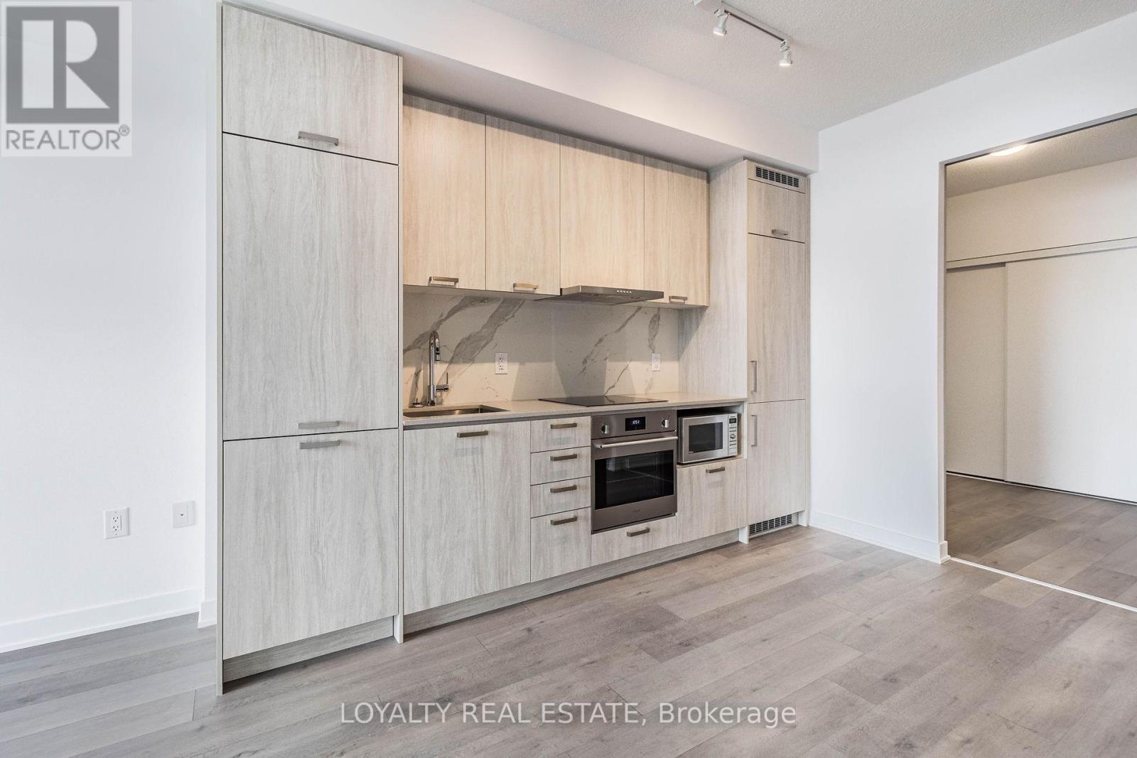 621 - 38 Honeycrisp Crescent, Vaughan, Ontario  L4K 0M8 - Photo 25 - N12533854