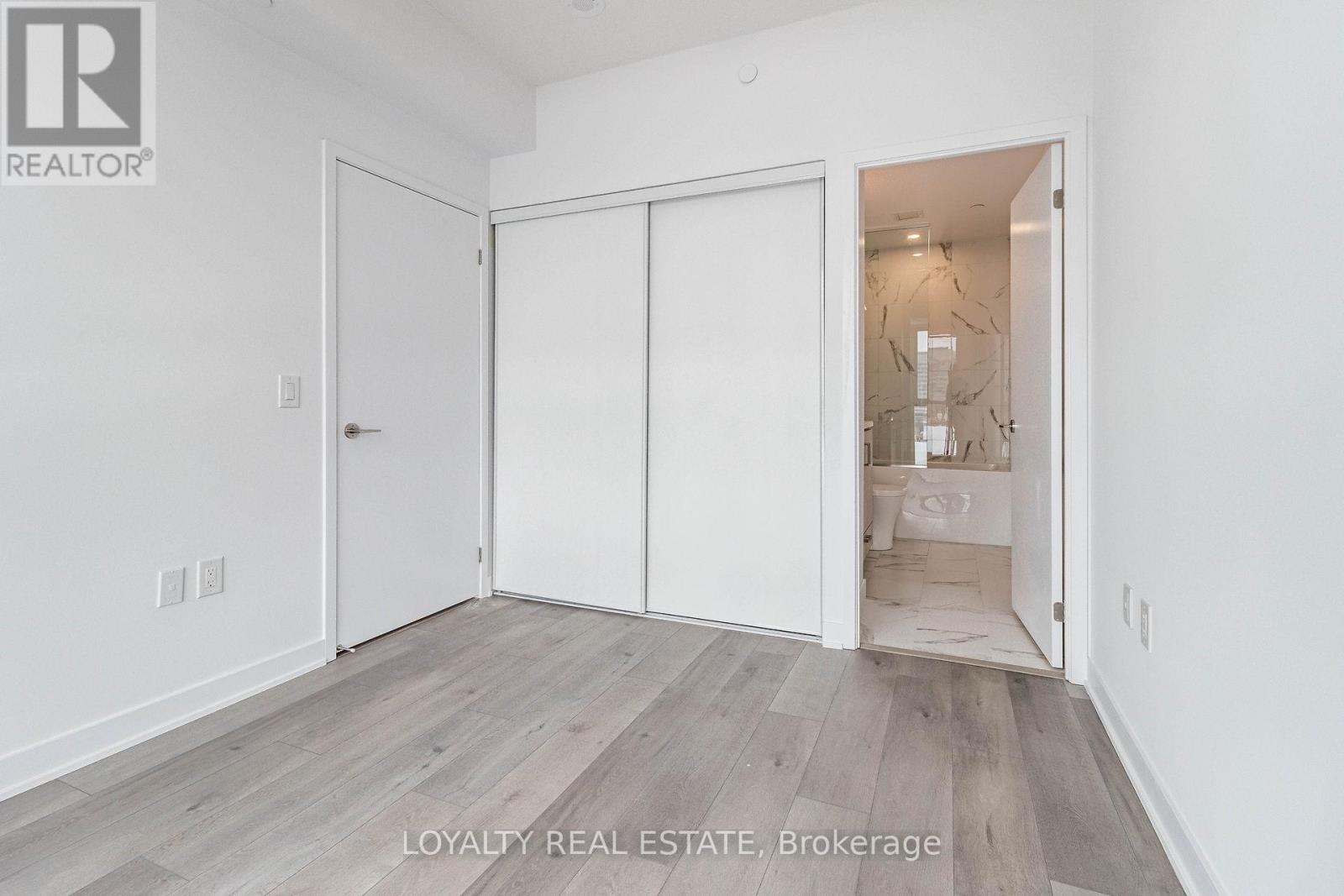 621 - 38 Honeycrisp Crescent, Vaughan, Ontario  L4K 0M8 - Photo 36 - N12533854