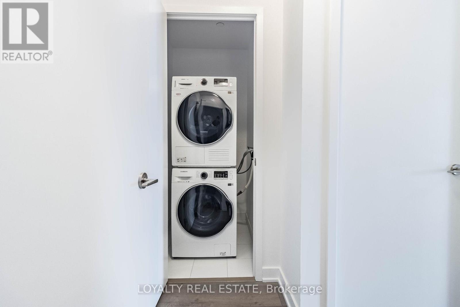 621 - 38 Honeycrisp Crescent, Vaughan, Ontario  L4K 0M8 - Photo 40 - N12533854