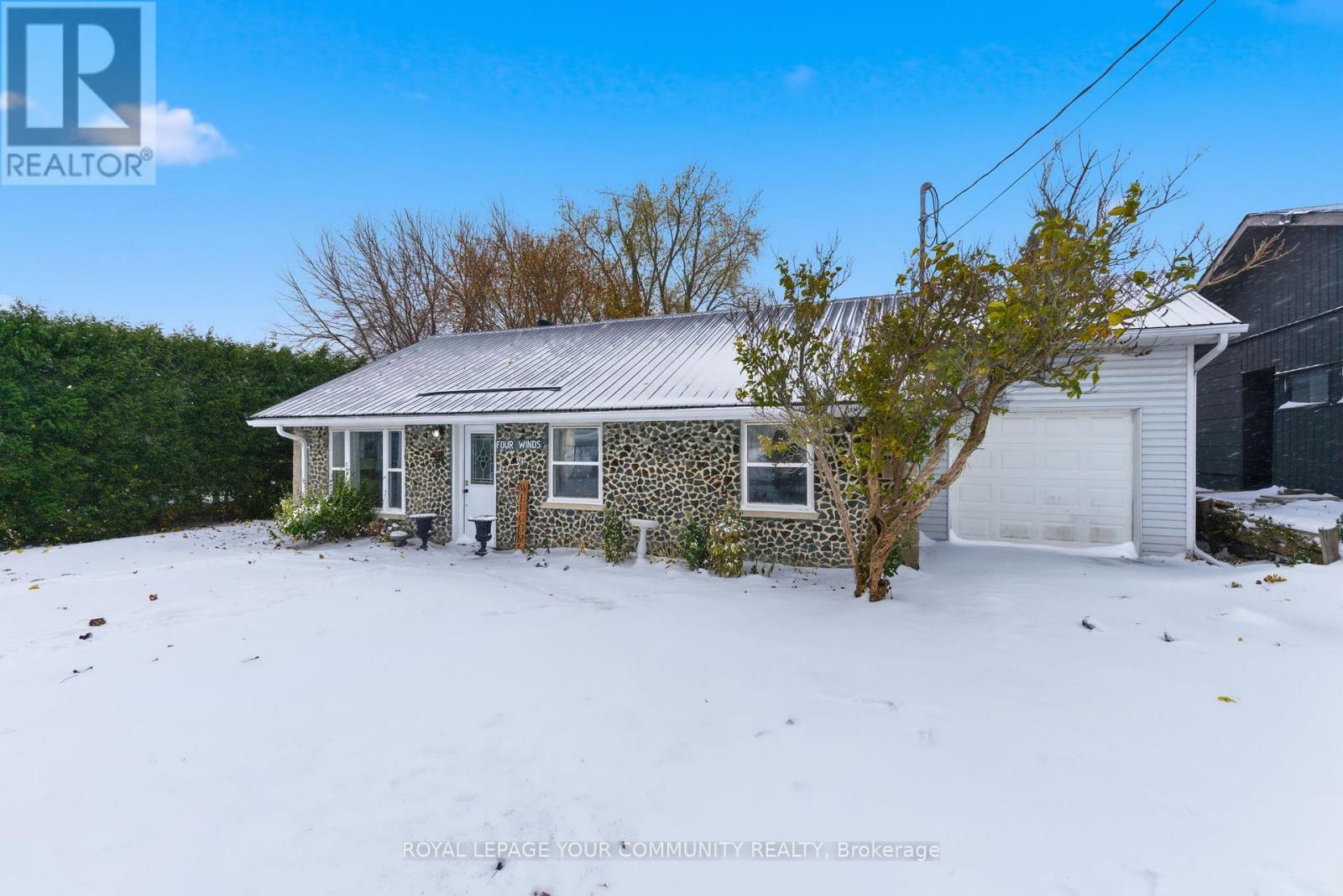 24 Fairpark Lane, Georgina, Ontario  L0E 1N0 - Photo 1 - N12533890