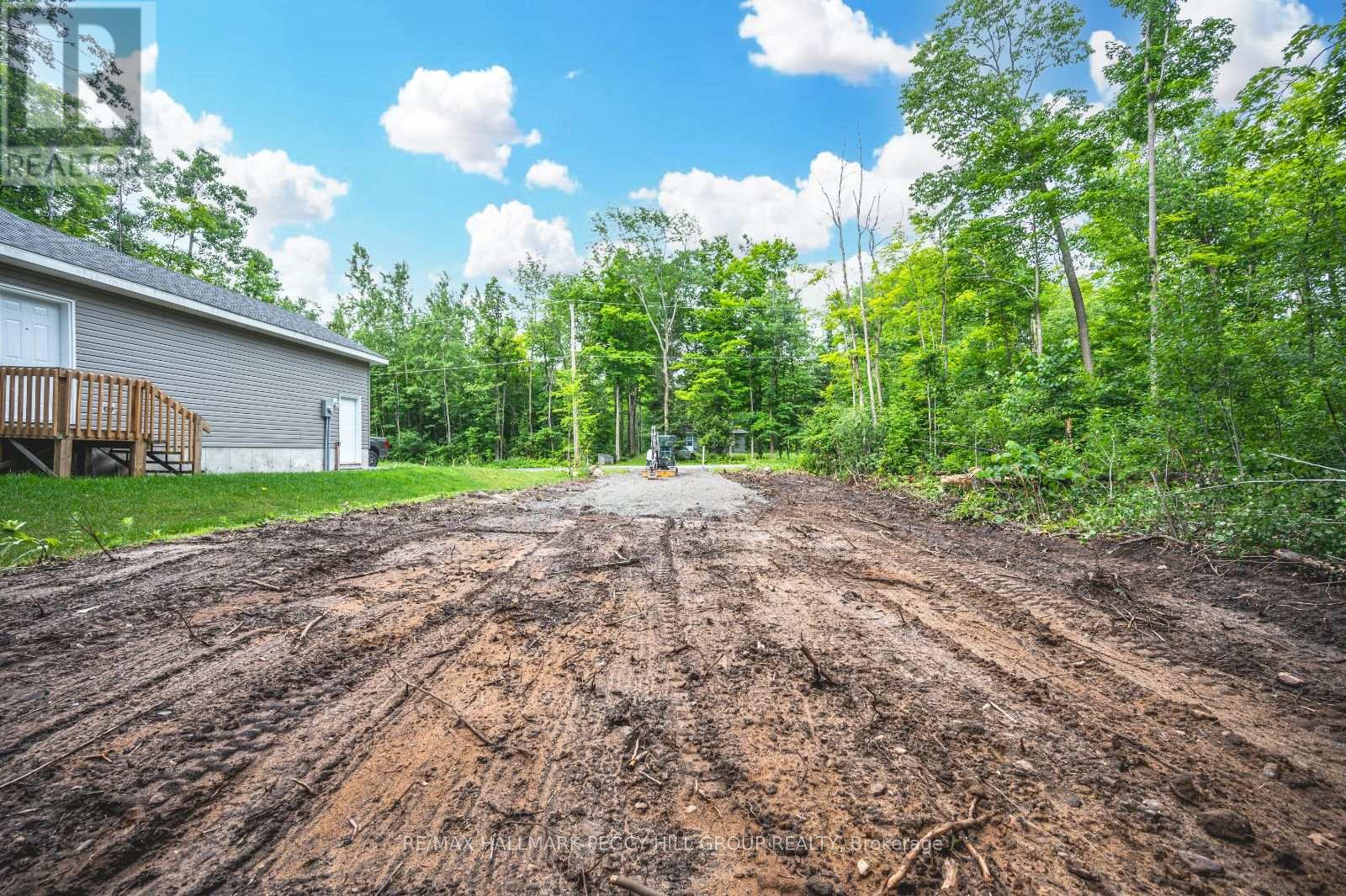 67 Wozniak Road, Penetanguishene, Ontario  L9M 1W6 - Photo 4 - S12533804