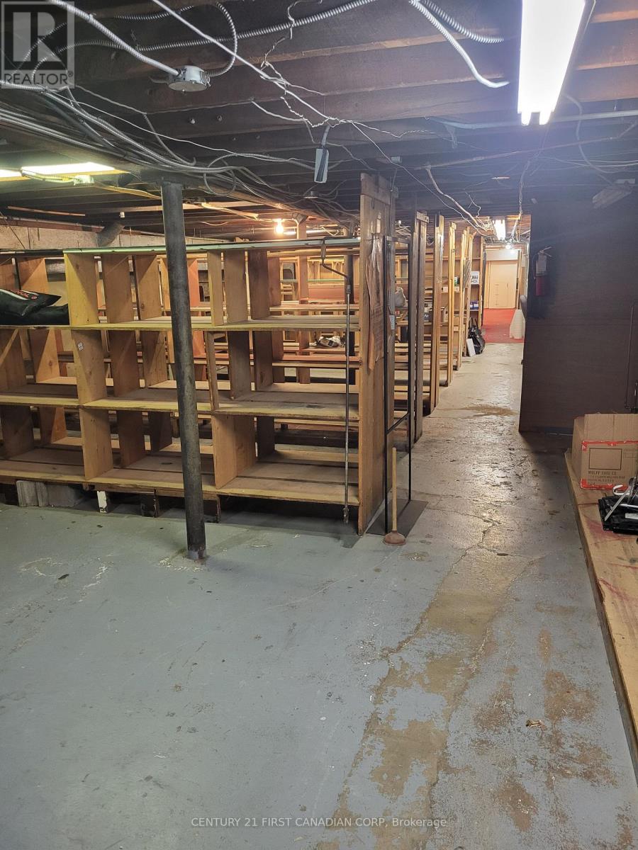 429 Talbot Street, St. Thomas, Ontario  N5P 1C1 - Photo 18 - X12466365