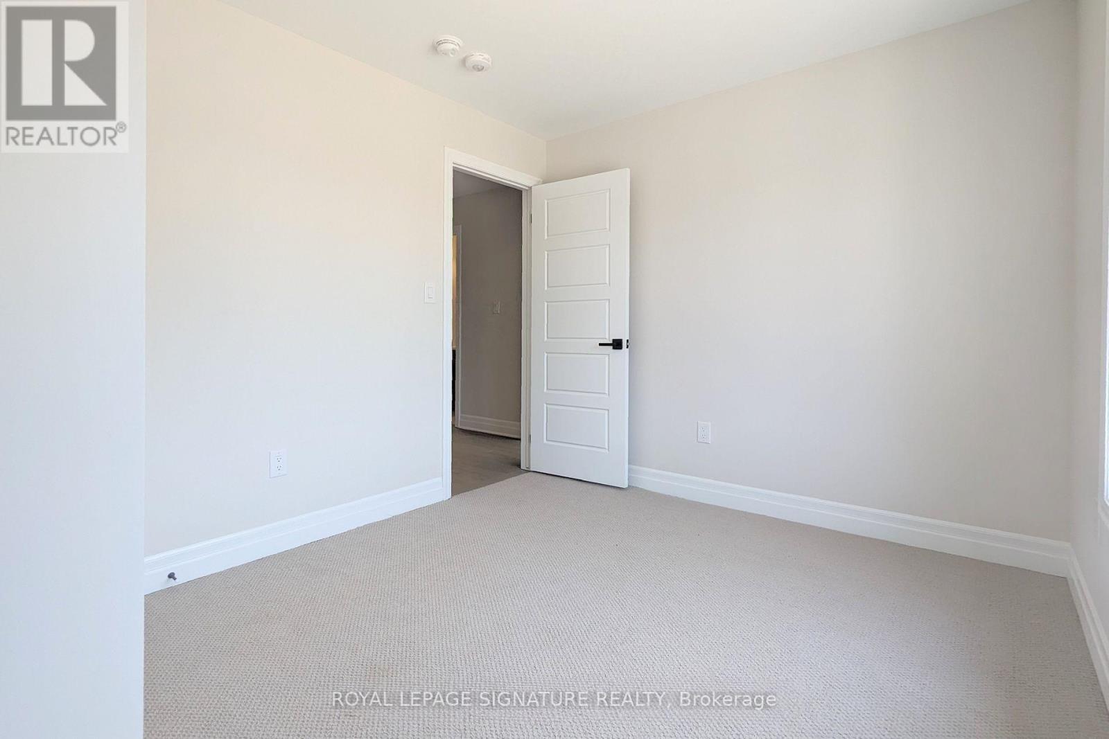 1225 Manitou Way, Milton, Ontario  L9T 6H8 - Photo 7 - W12533710