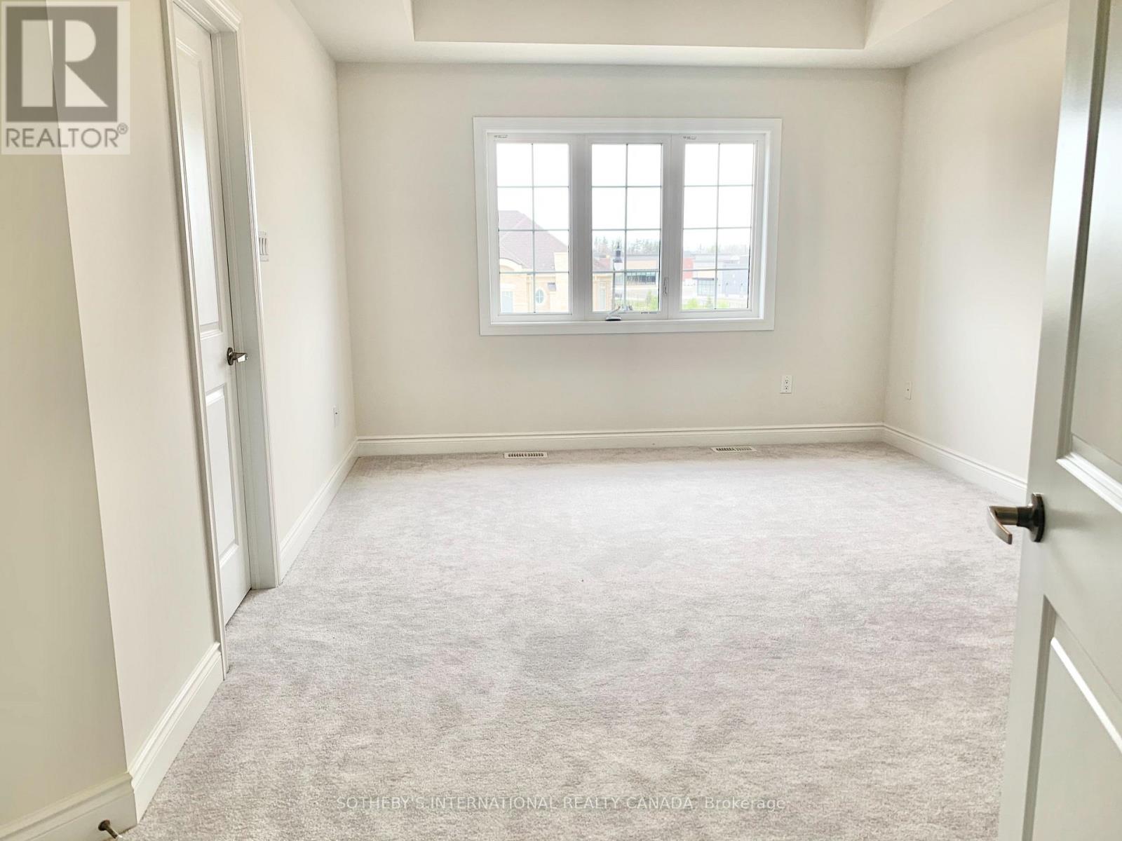 10 Oakmore Lane, Brampton, Ontario  L6Y 6H5 - Photo 10 - W12533720