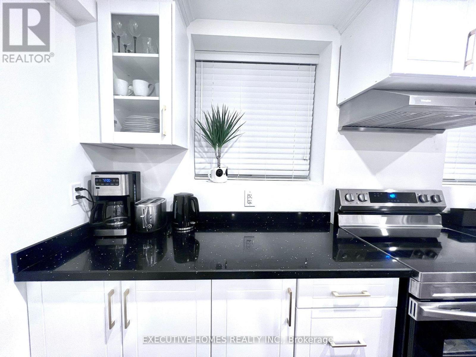 409 Boyd Lane, Milton, Ontario  L9E 1X2 - Photo 35 - W12533722