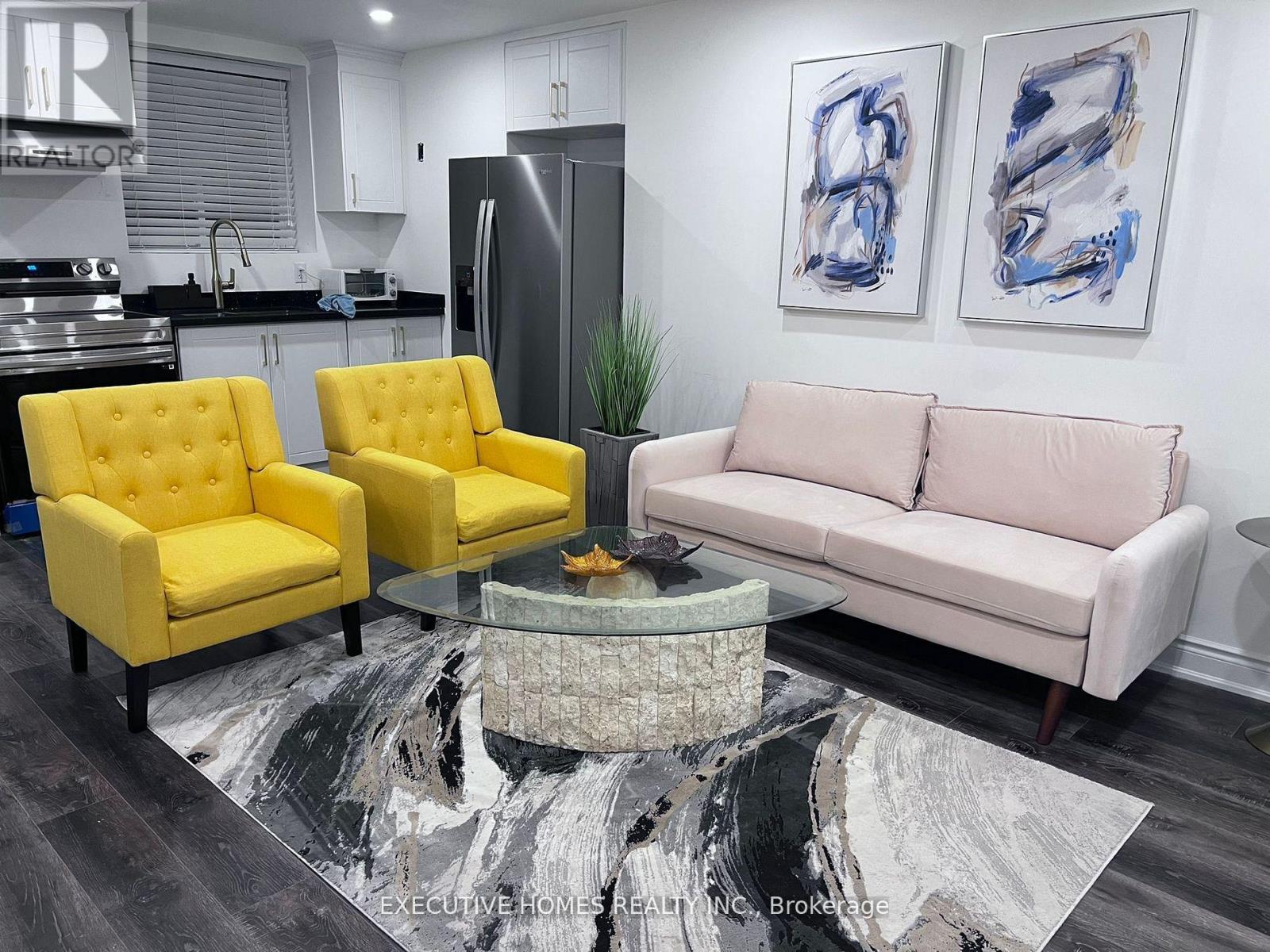 409 Boyd Lane, Milton, Ontario  L9E 1X2 - Photo 4 - W12533722