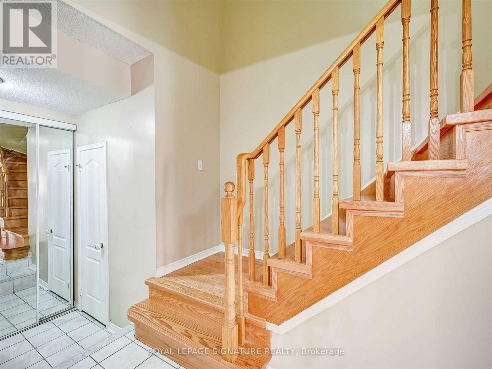 57 - 833 Scollard Court, Mississauga, Ontario  L5V 2B4 - Photo 20 - W12533754