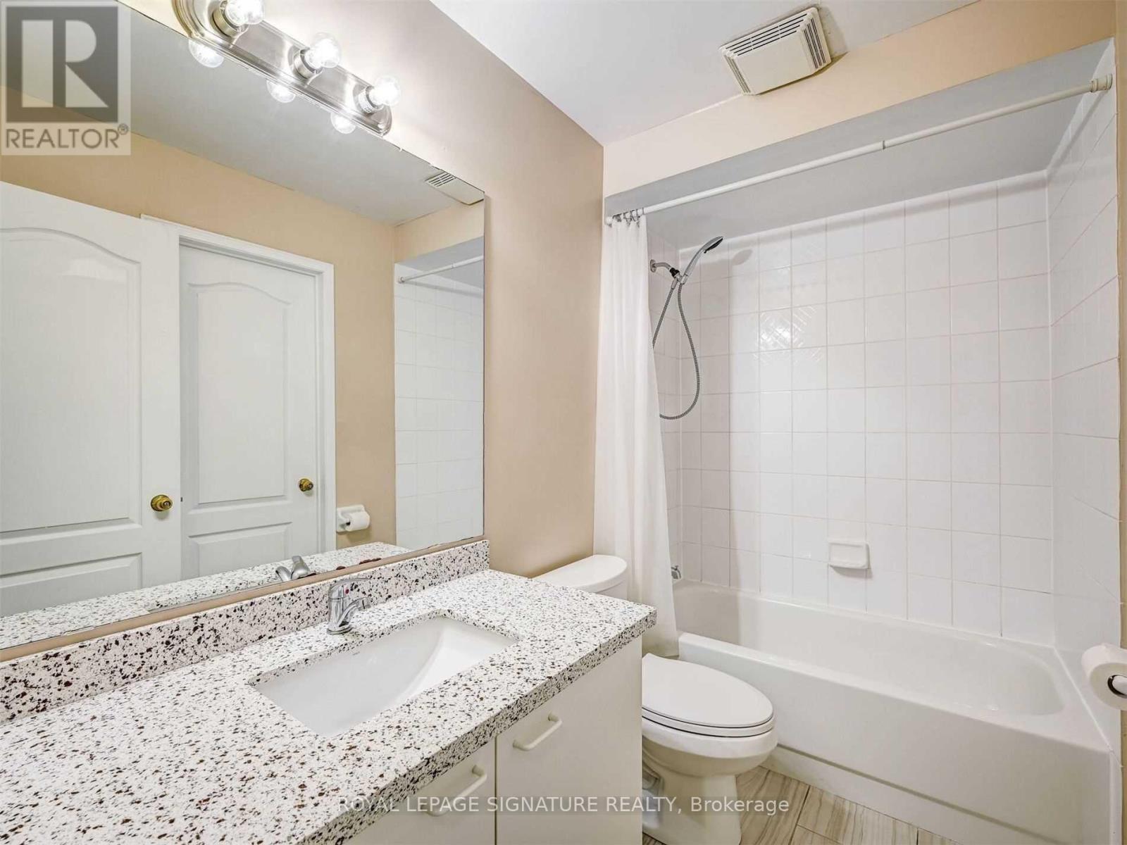 57 - 833 Scollard Court, Mississauga, Ontario  L5V 2B4 - Photo 29 - W12533754