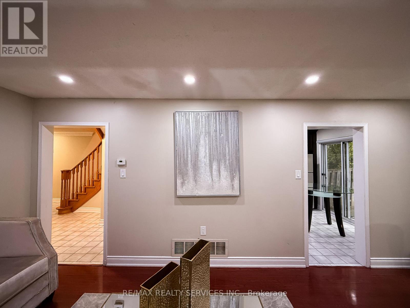 69 Pennsylvania Avenue, Brampton, Ontario  L6Y 4P3 - Photo 16 - W12533798