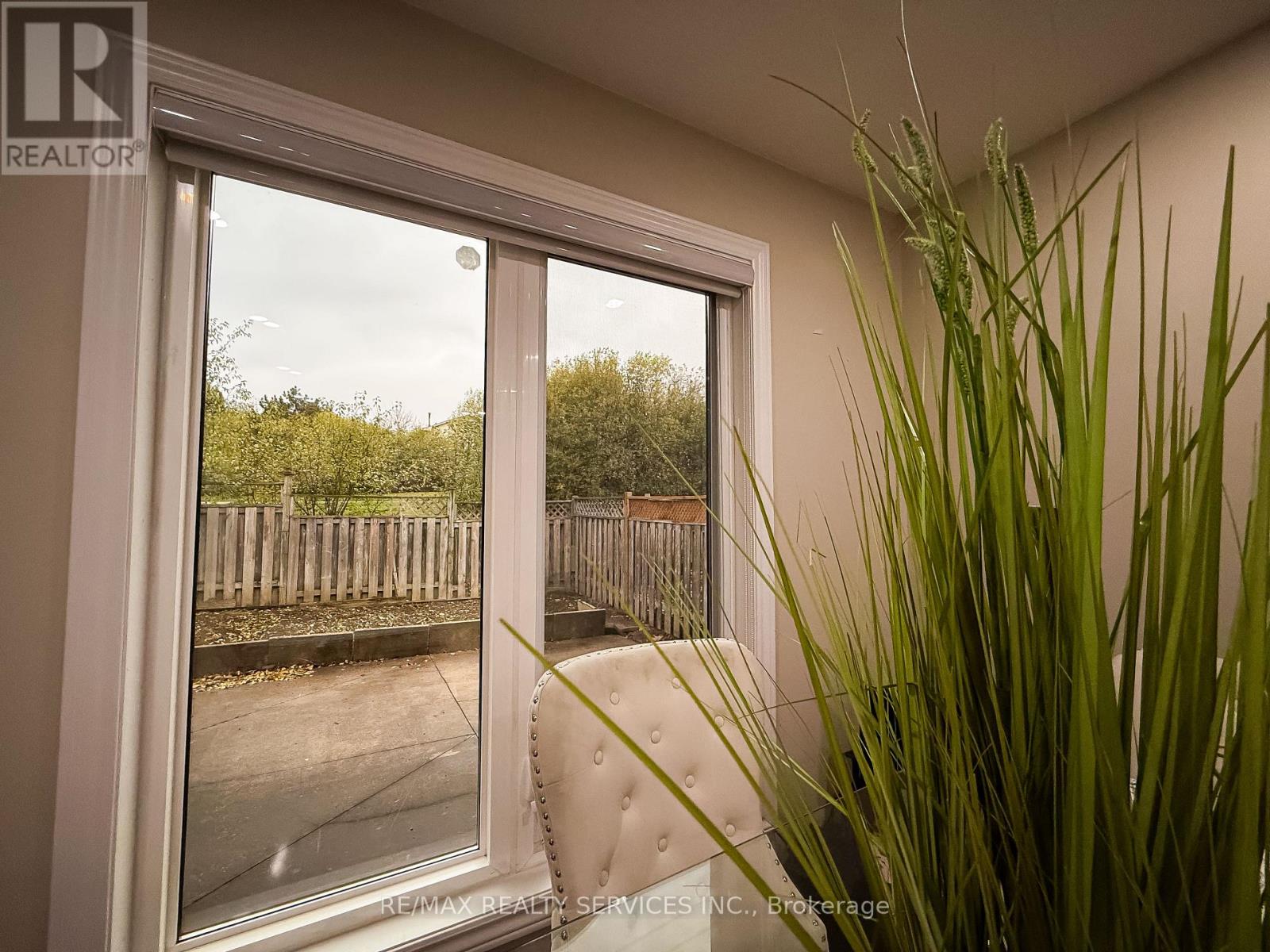 69 Pennsylvania Avenue, Brampton, Ontario  L6Y 4P3 - Photo 18 - W12533798