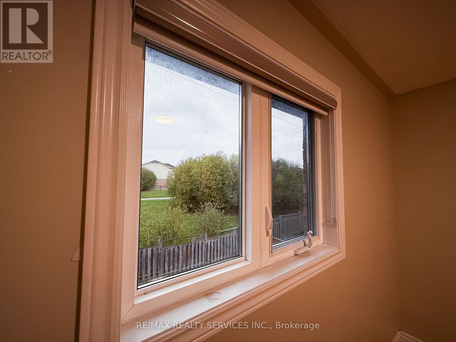 69 Pennsylvania Avenue, Brampton, Ontario  L6Y 4P3 - Photo 40 - W12533798