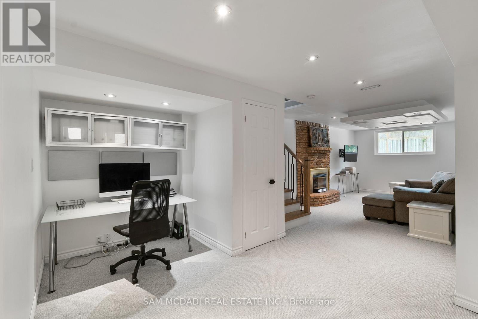 496 Seymour Drive, Oakville, Ontario  L6L 3K1 - Photo 29 - W12533820