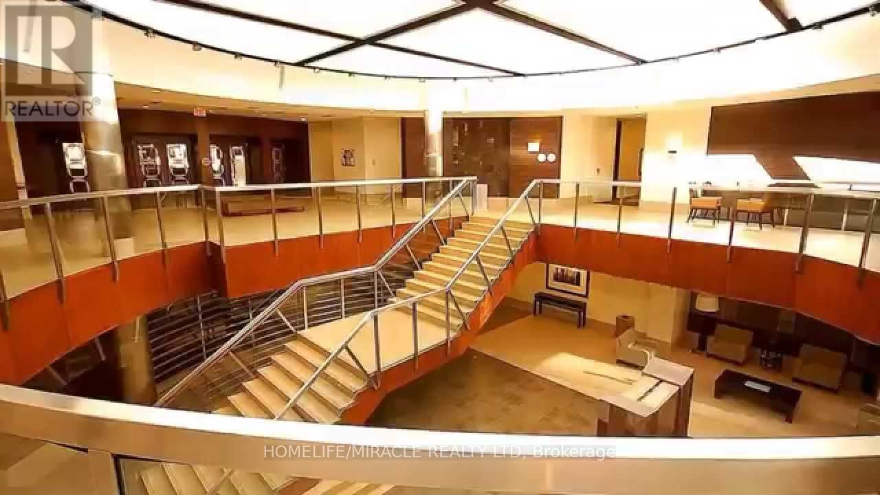 Gph20 - 3888 Duke Of York Boulevard, Mississauga, Ontario  L5B 4P5 - Photo 6 - W12533836