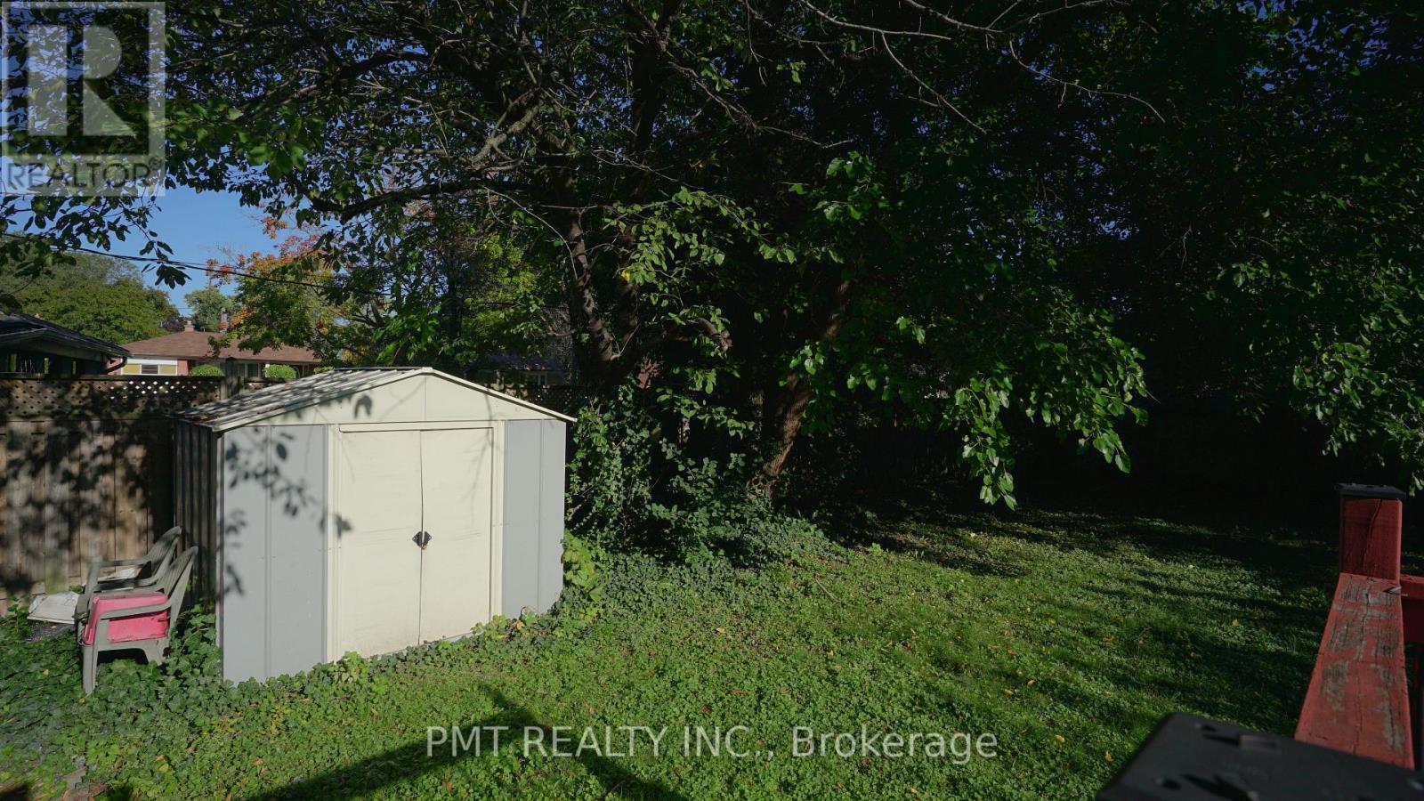 Main - 7 Waterbury Drive, Toronto, Ontario  M9R 3X7 - Photo 22 - W12533848