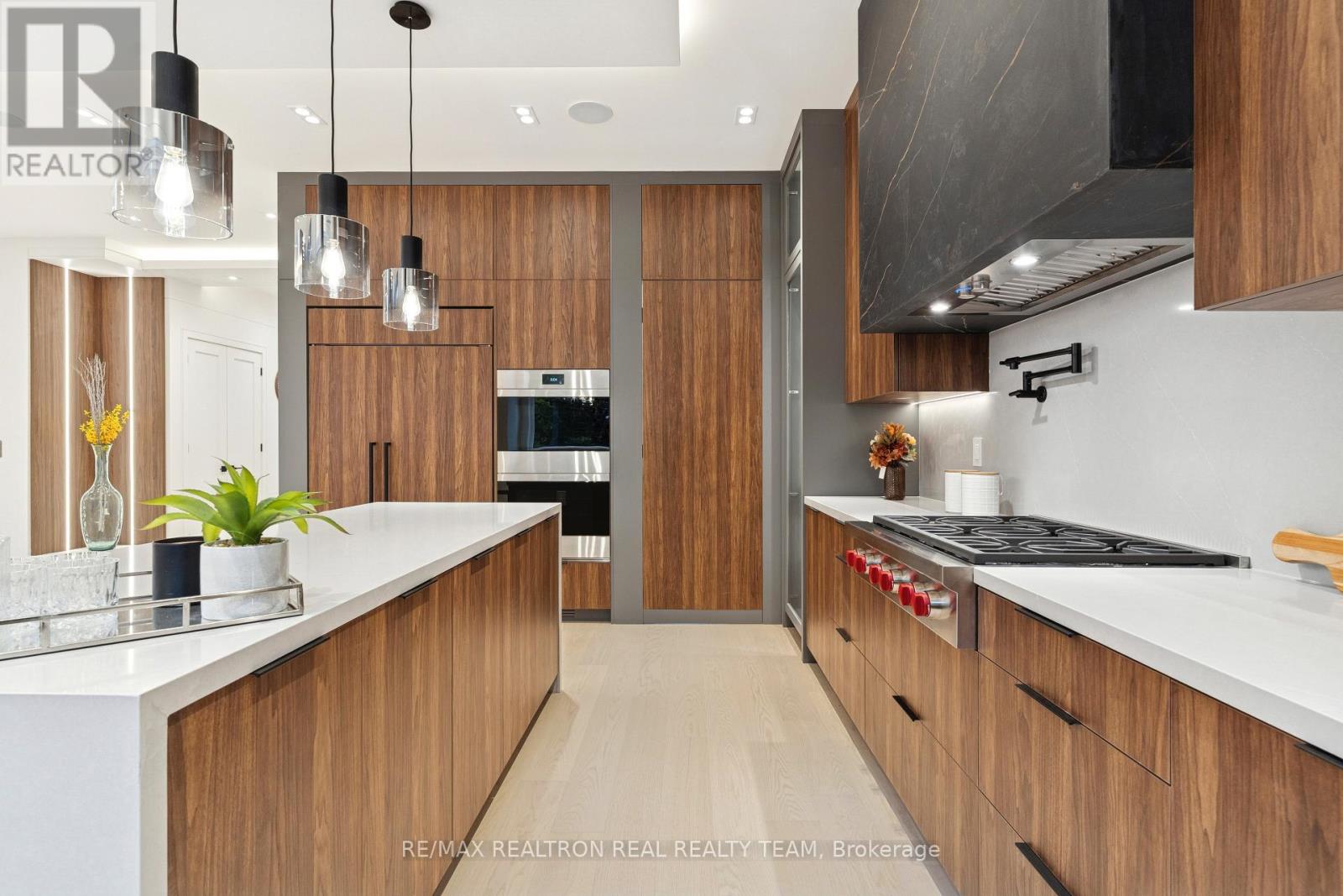 1362 Sedgewick Crescent, Oakville, Ontario  L6L 1X8 - Photo 16 - W12533852