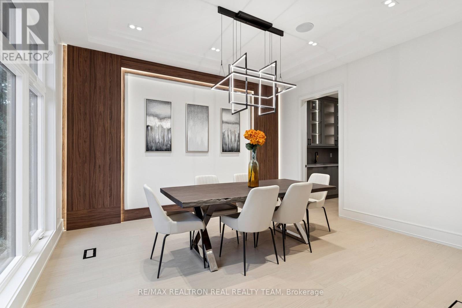 1362 Sedgewick Crescent, Oakville, Ontario  L6L 1X8 - Photo 18 - W12533852