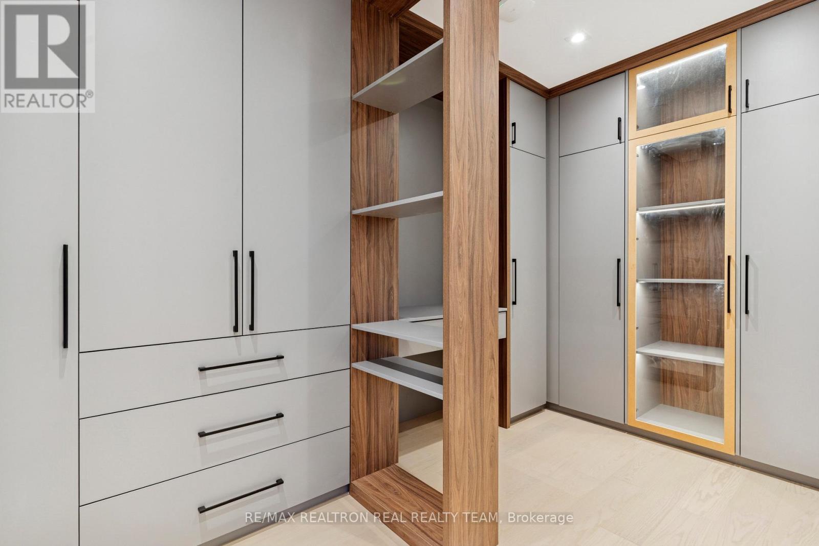 1362 Sedgewick Crescent, Oakville, Ontario  L6L 1X8 - Photo 24 - W12533852