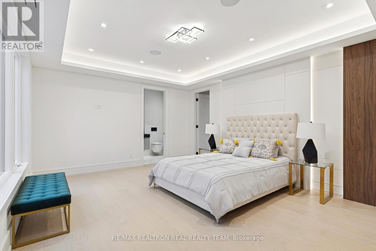 1362 Sedgewick Crescent, Oakville, Ontario  L6L 1X8 - Photo 29 - W12533852