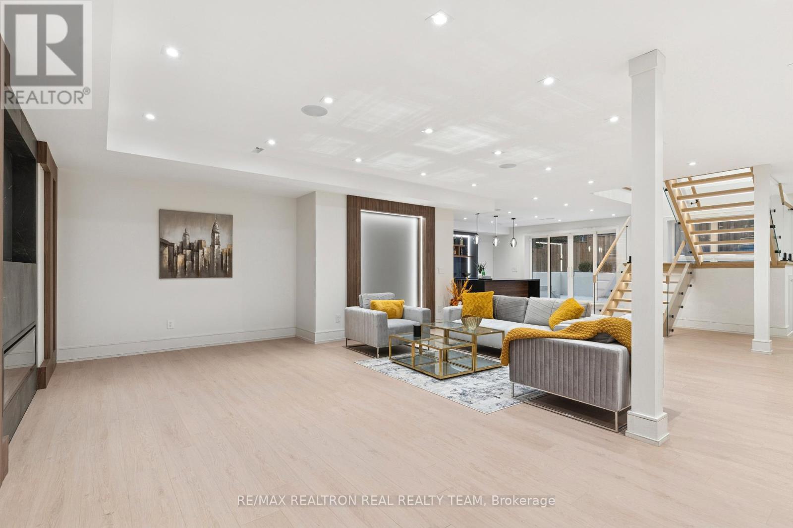 1362 Sedgewick Crescent, Oakville, Ontario  L6L 1X8 - Photo 34 - W12533852