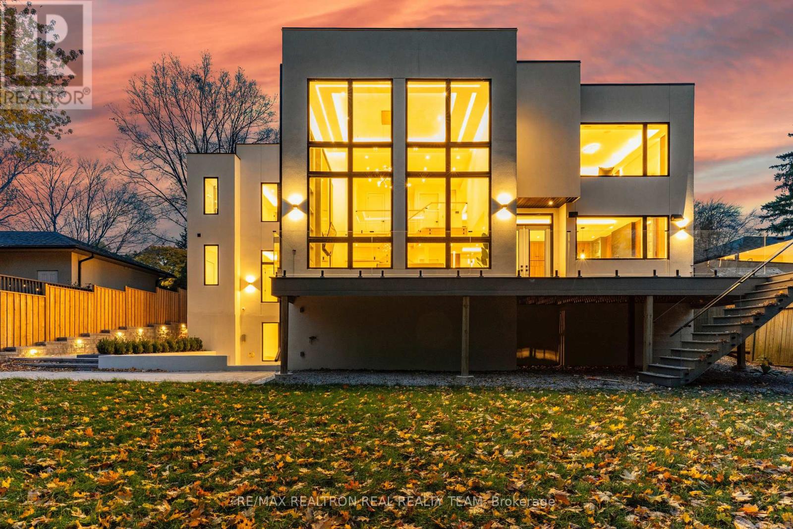 1362 Sedgewick Crescent, Oakville, Ontario  L6L 1X8 - Photo 48 - W12533852