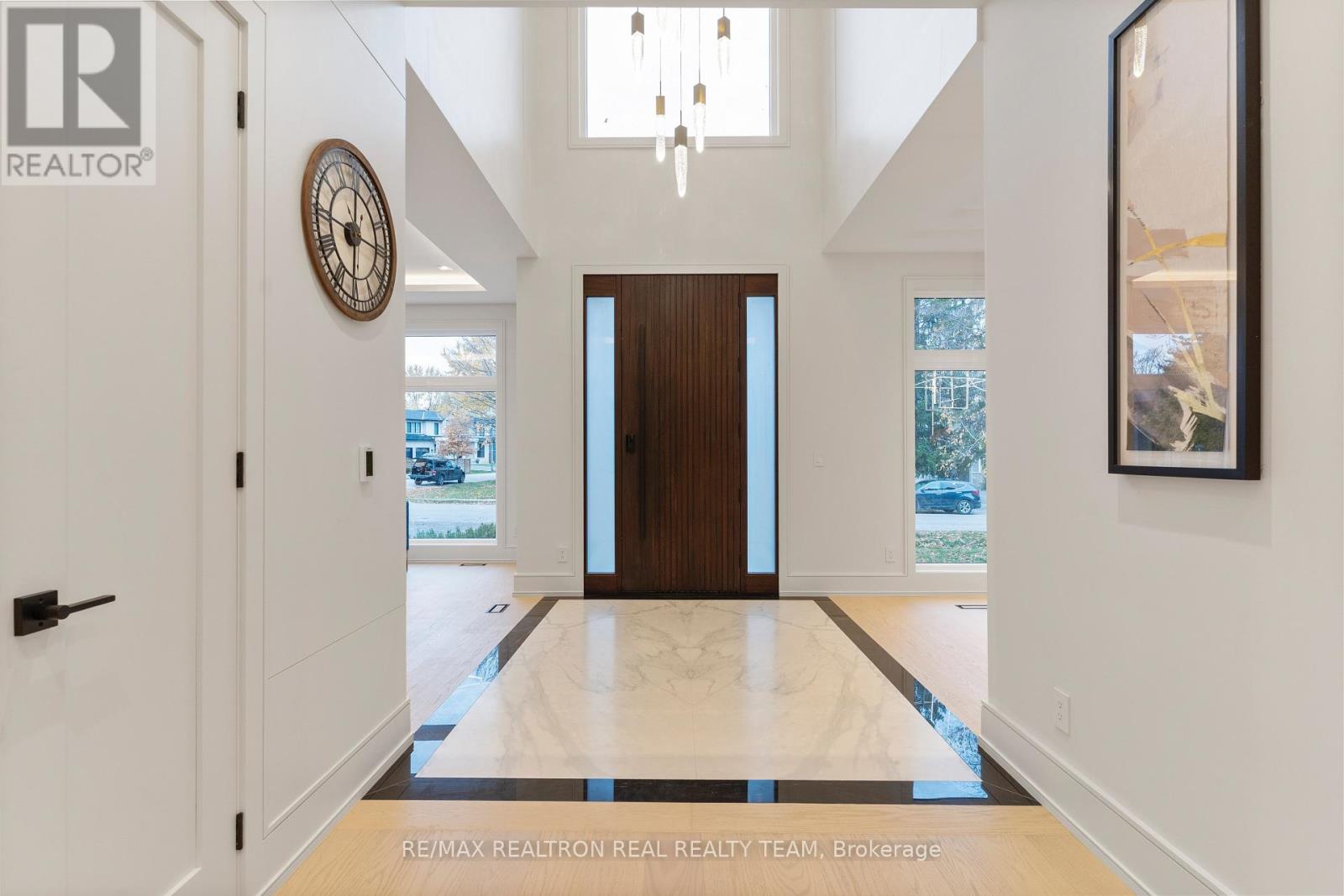 1362 Sedgewick Crescent, Oakville, Ontario  L6L 1X8 - Photo 5 - W12533852