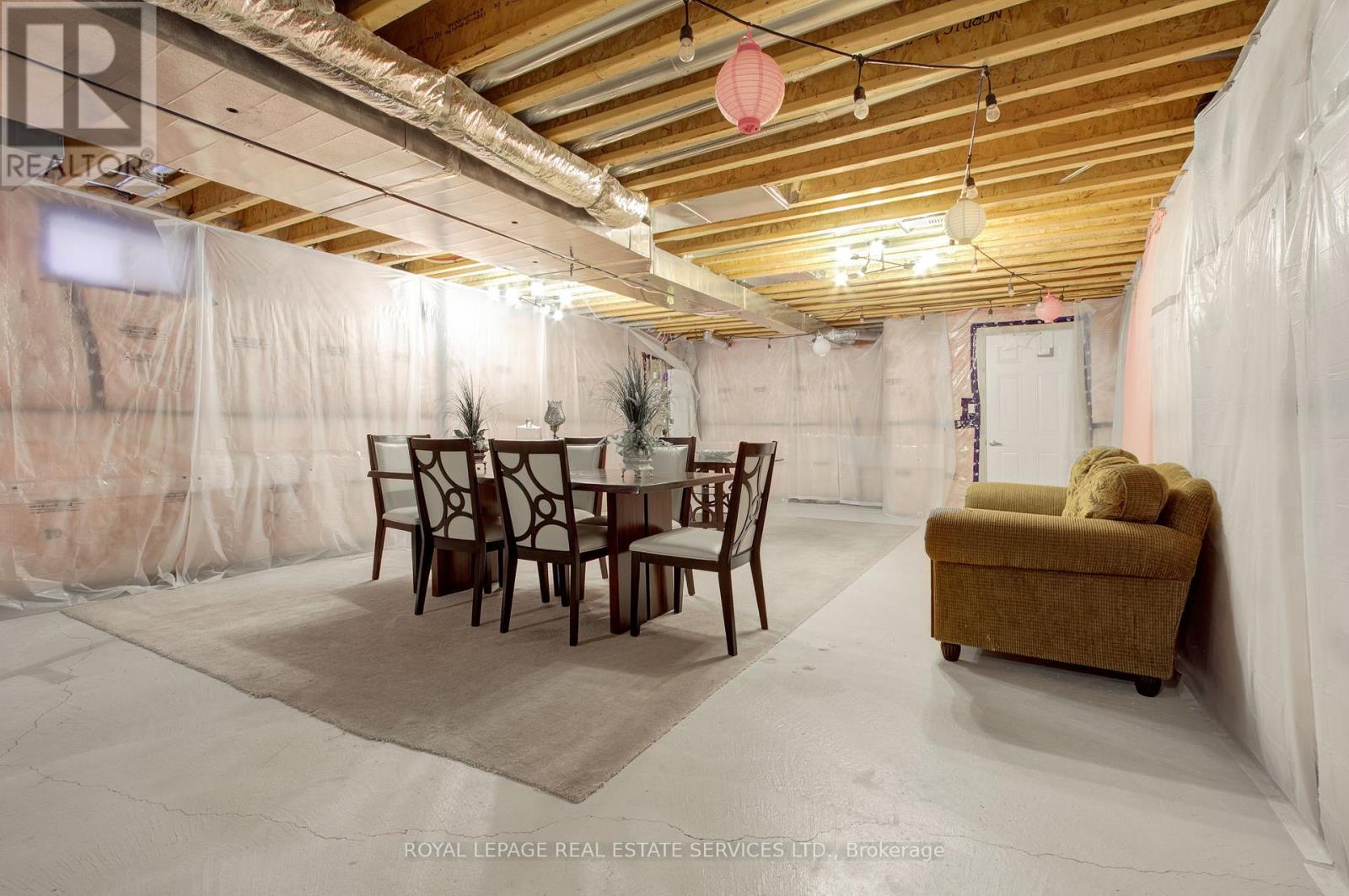 48 Viva Gardens, Oakville, Ontario  L6H 0Z1 - Photo 29 - W12533874