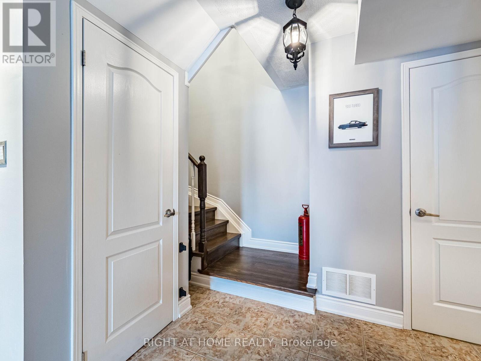 9 - 19 Hays Boulevard, Oakville, Ontario  L6H 0H8 - Photo 20 - W12533886